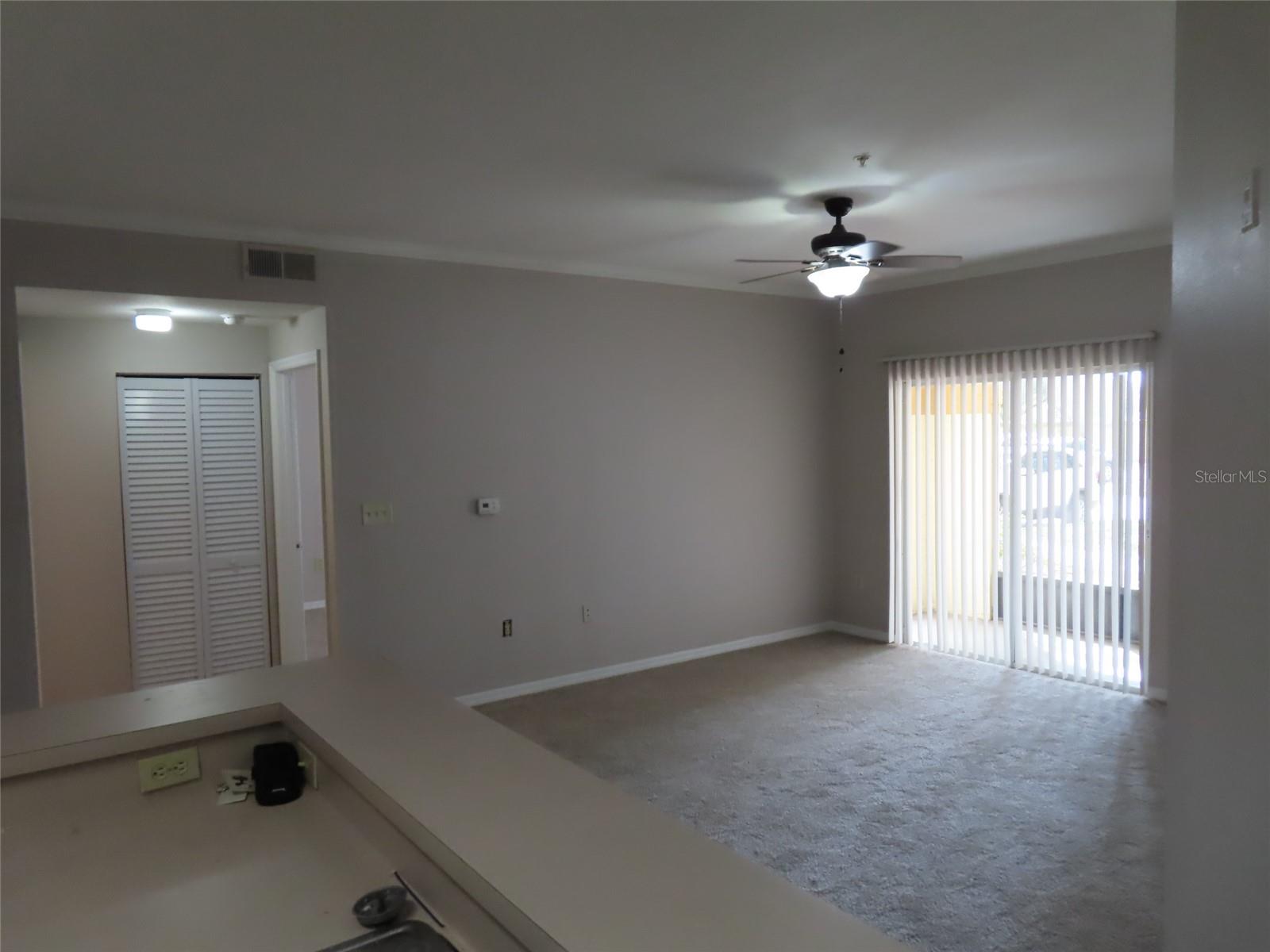 Listing photo id 0 for 5608 Pinnacle Heights Circle 109