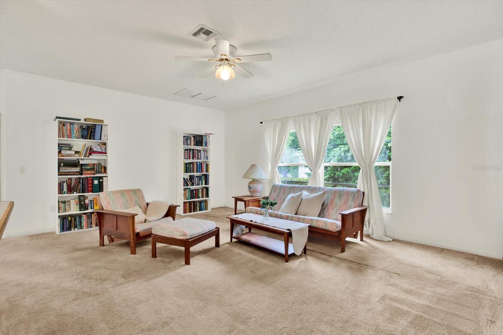 Image 11 of 33 For 2433 Saddlewood Lane