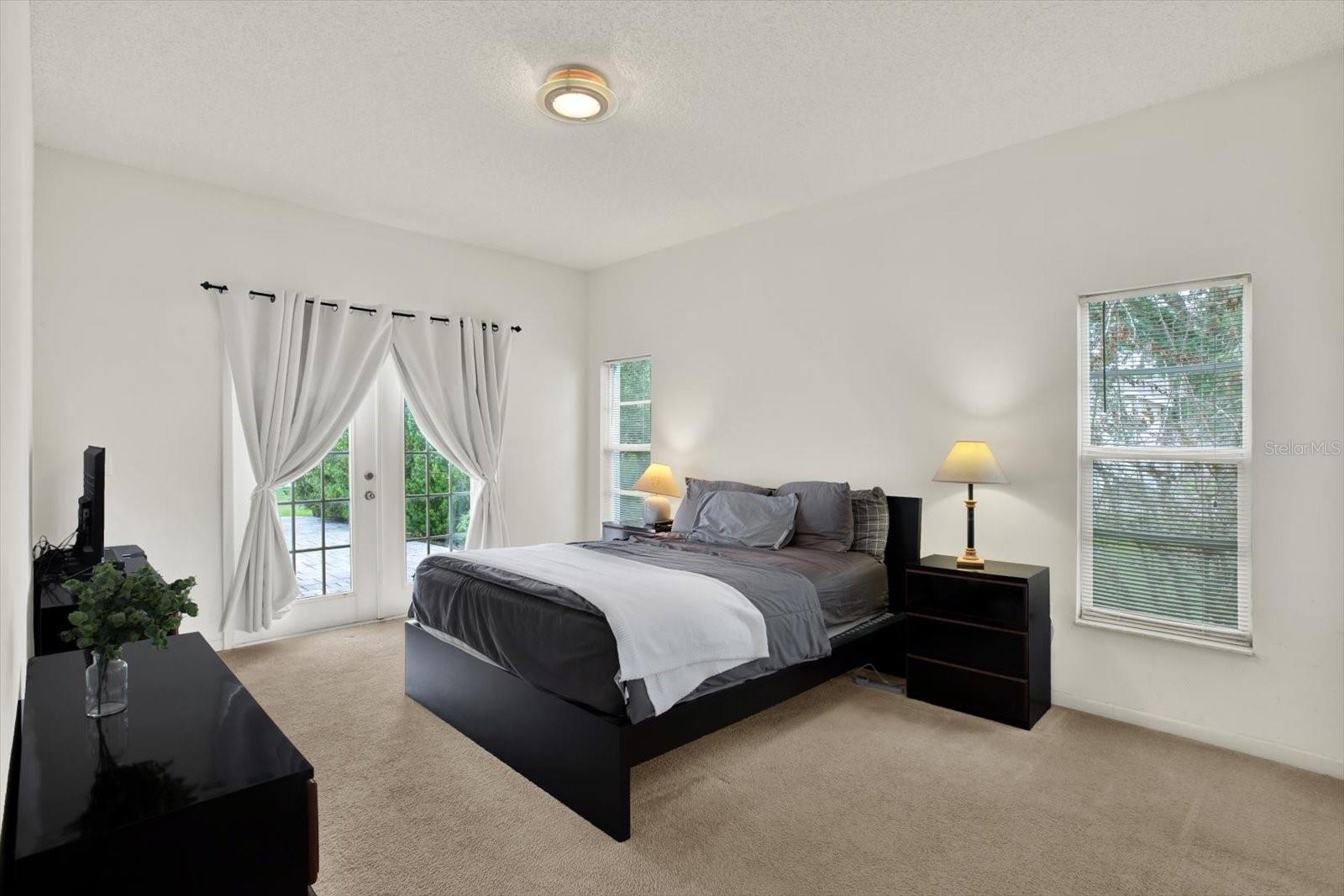 Image 16 of 33 For 2433 Saddlewood Lane