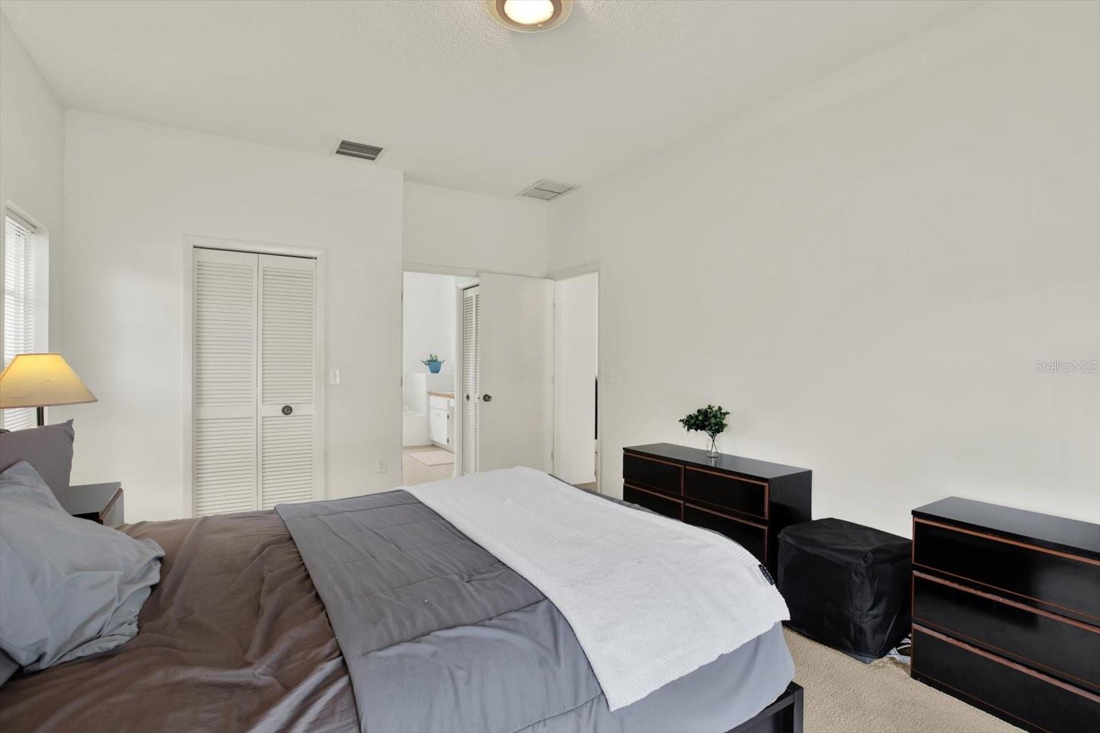 Image 17 of 33 For 2433 Saddlewood Lane