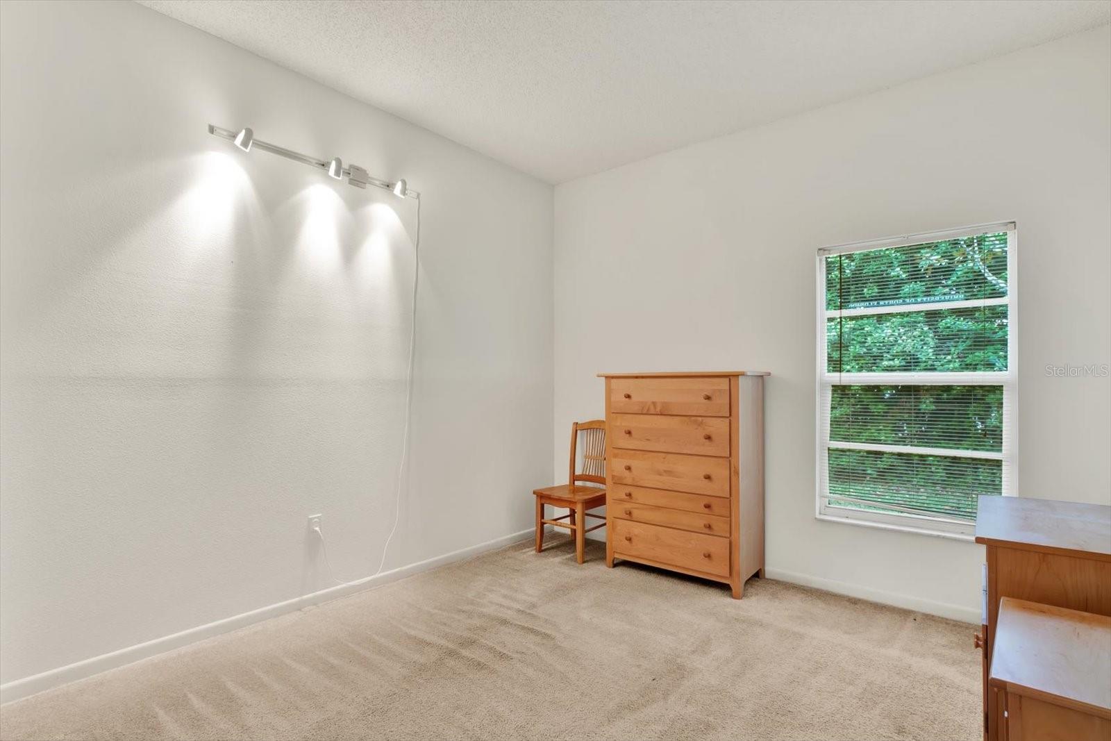 Image 20 of 33 For 2433 Saddlewood Lane