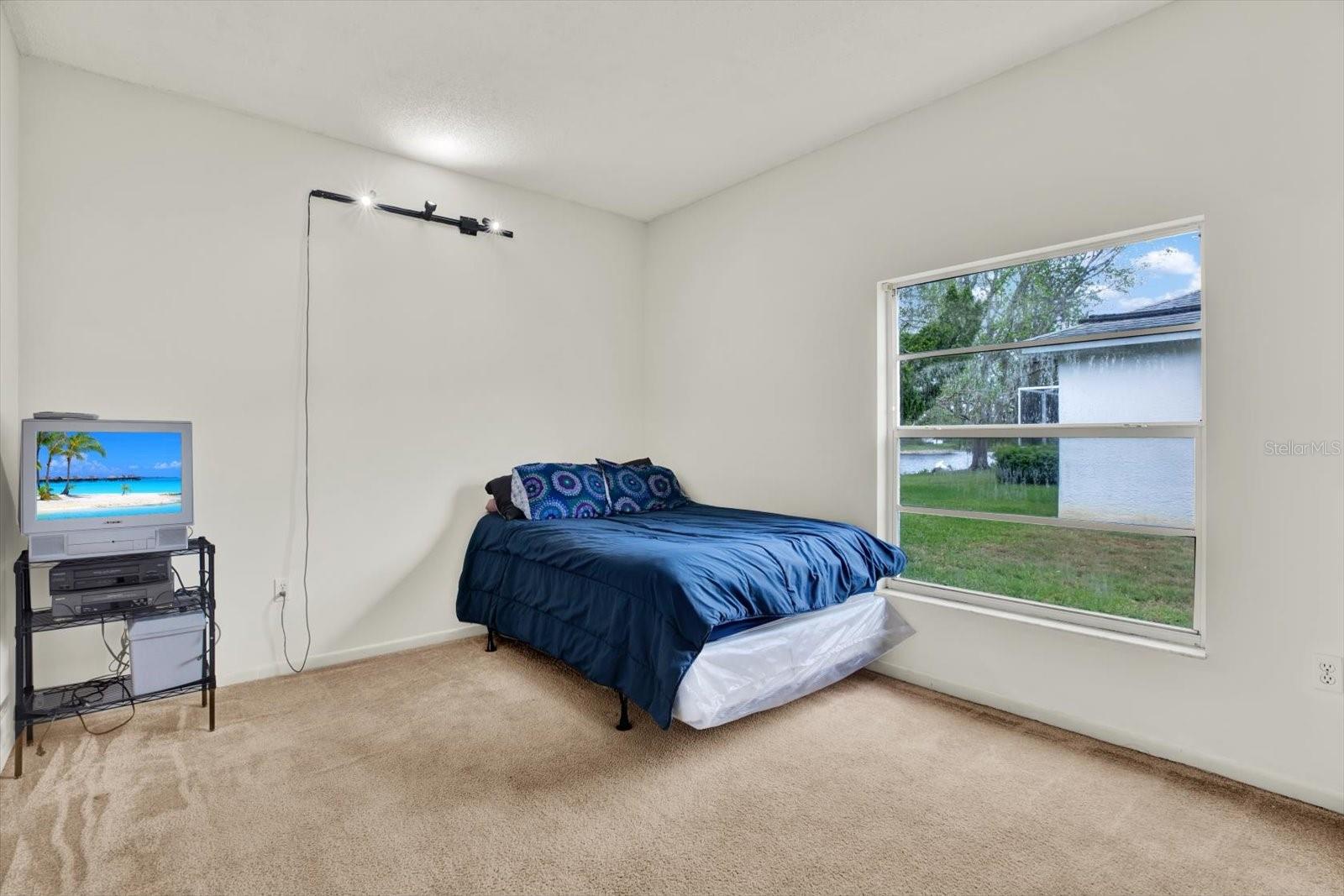 Image 22 of 33 For 2433 Saddlewood Lane