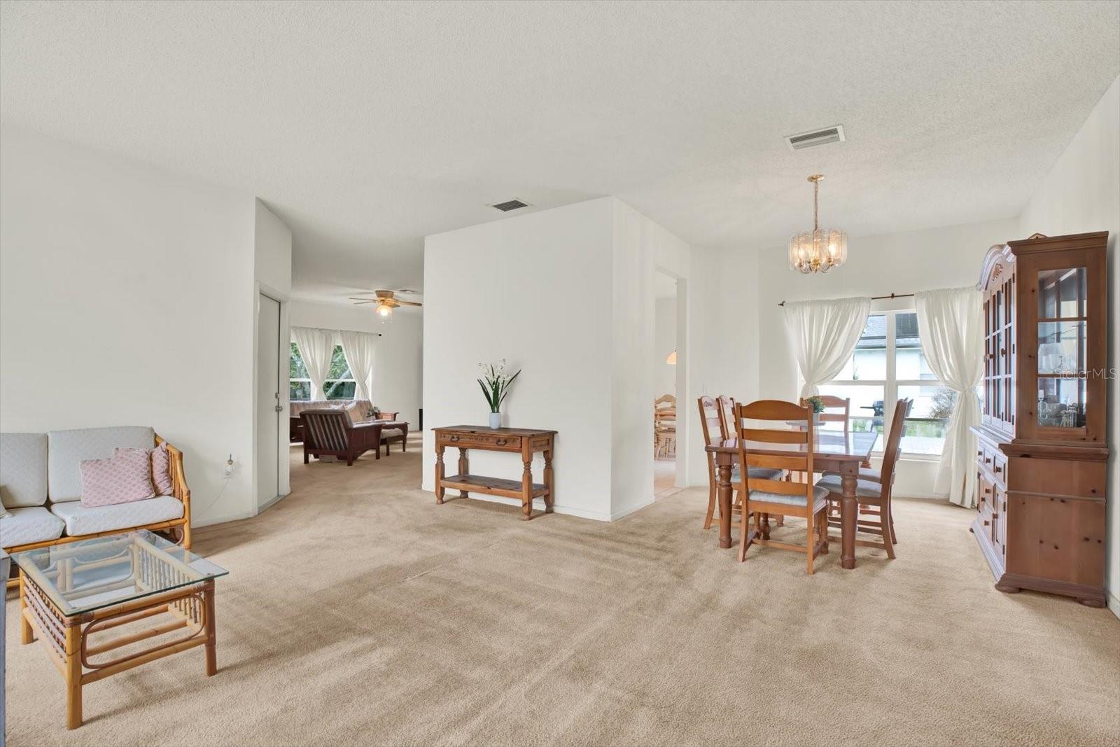 Image 8 of 33 For 2433 Saddlewood Lane