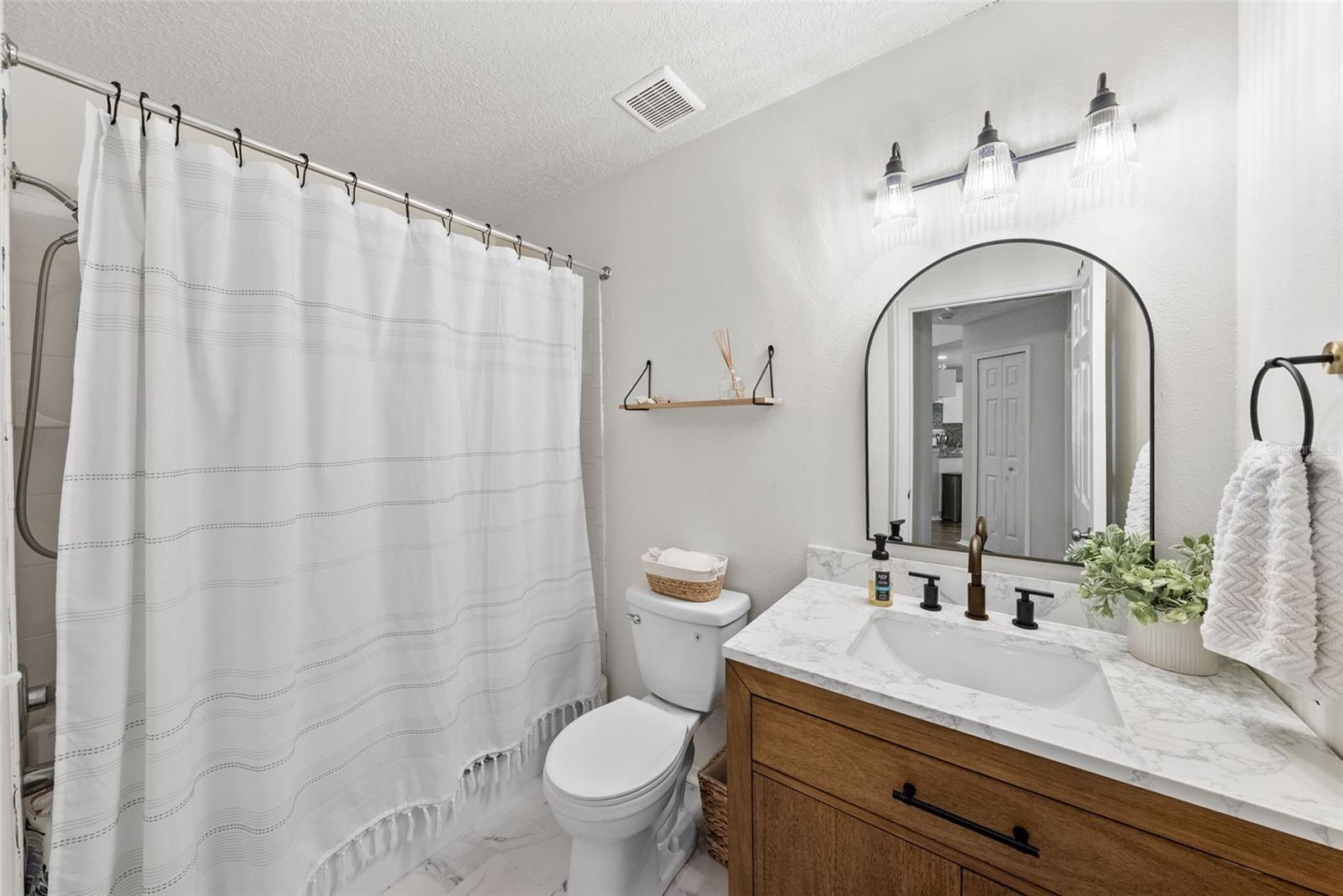 Listing photo id 19 for 3323 Pine Street