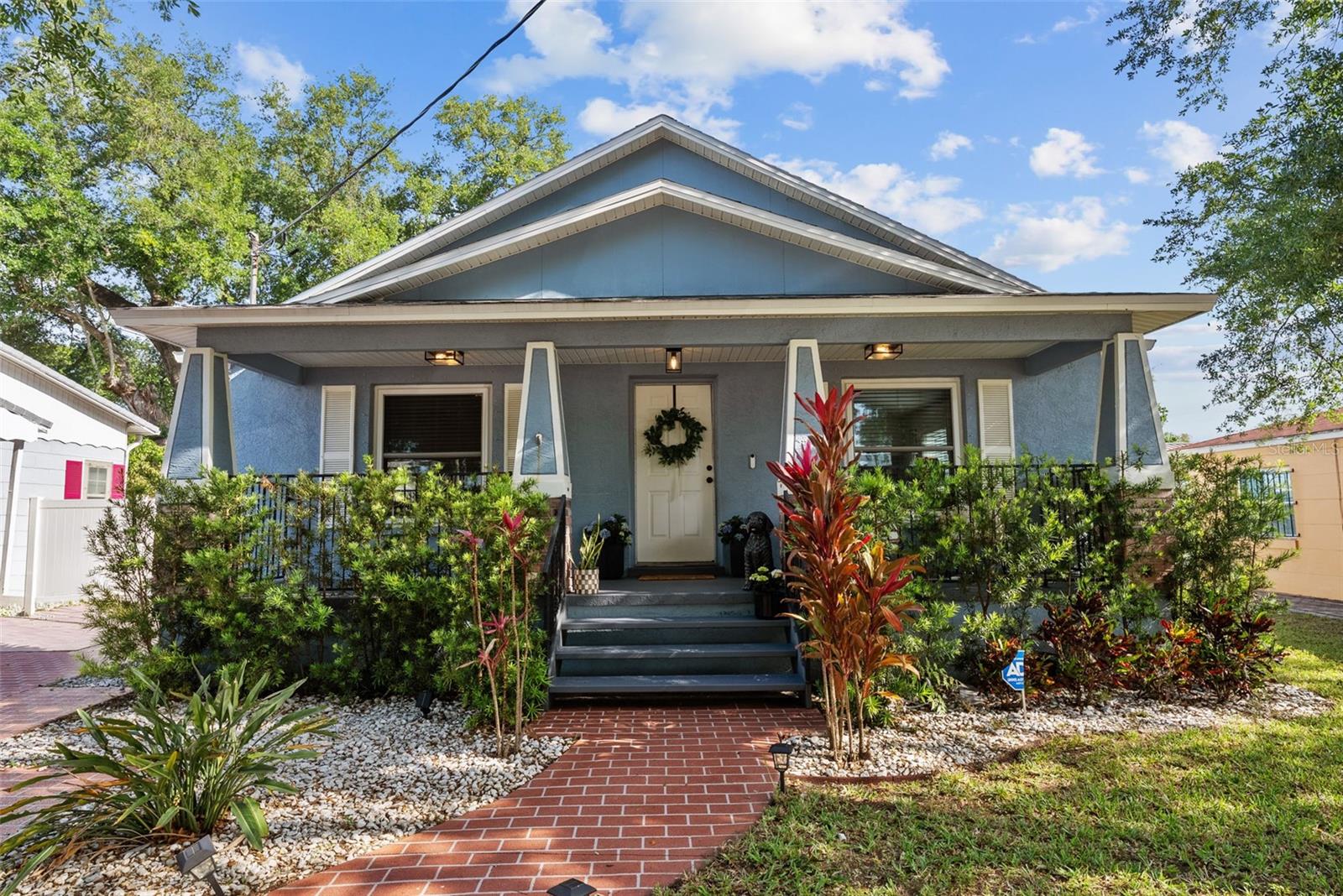 Listing photo id 25 for 3323 Pine Street