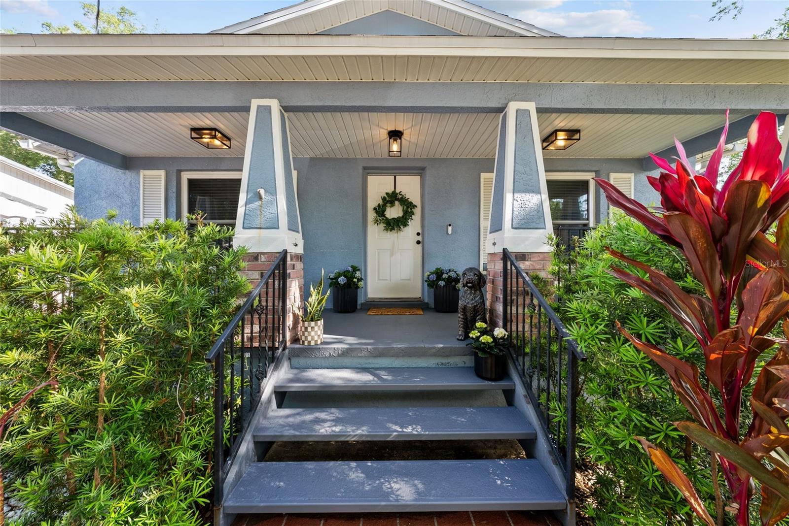 Listing photo id 3 for 3323 Pine Street