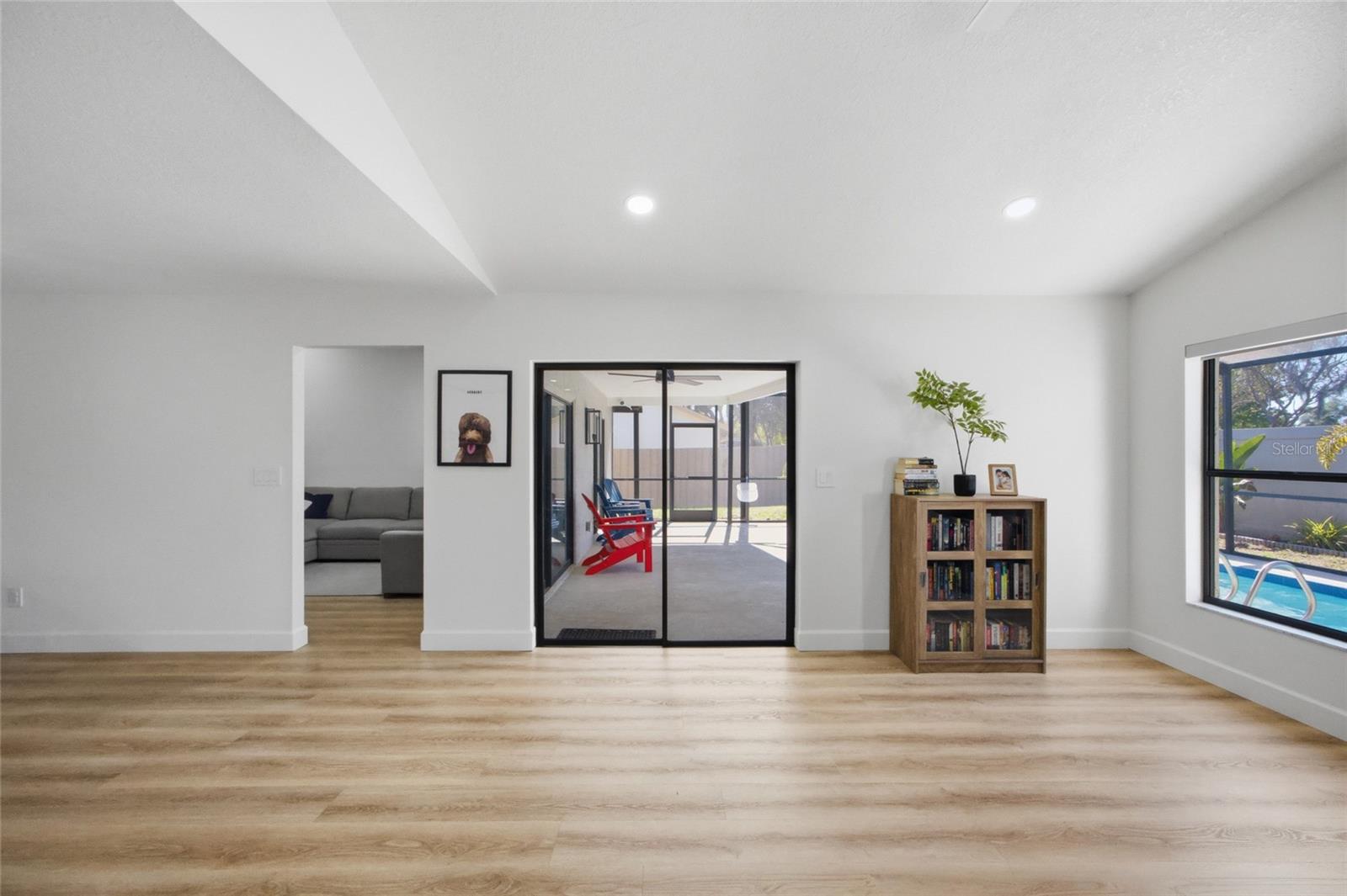 Image 11 of 40 For 2212 Lake Bay Way