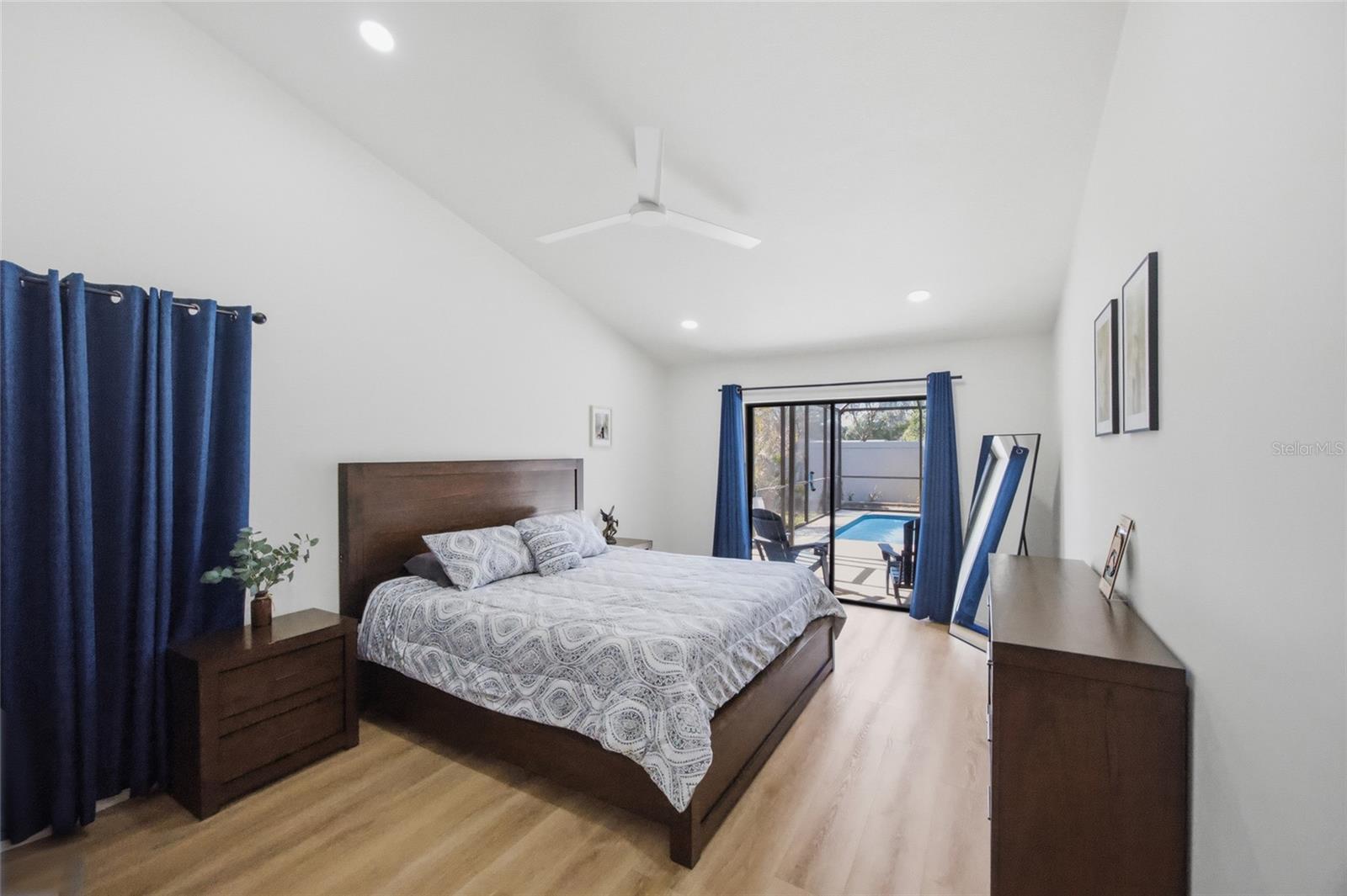 Image 15 of 40 For 2212 Lake Bay Way