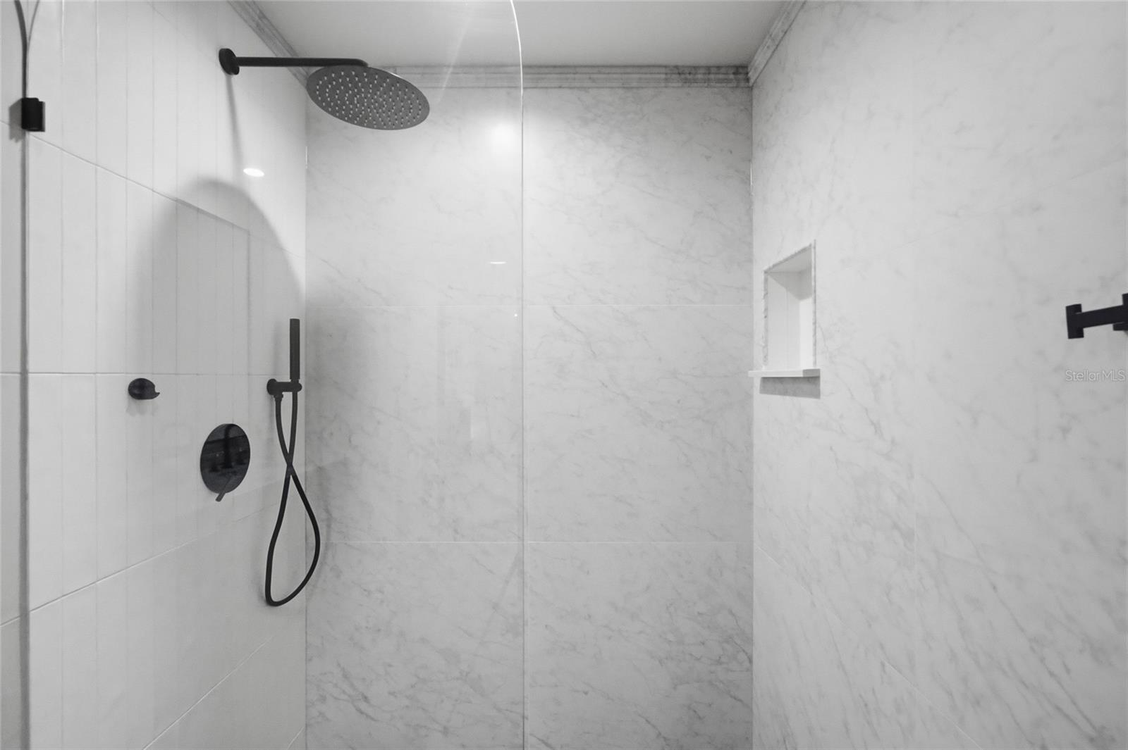 Image 18 of 40 For 2212 Lake Bay Way