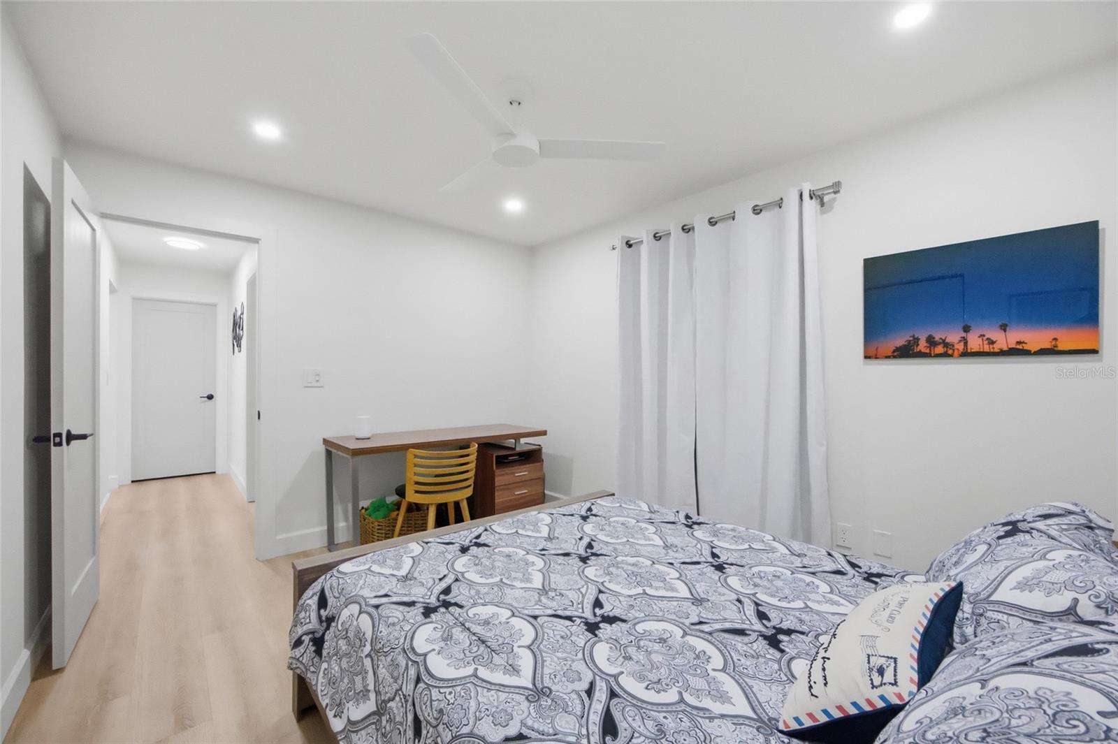 Image 24 of 40 For 2212 Lake Bay Way