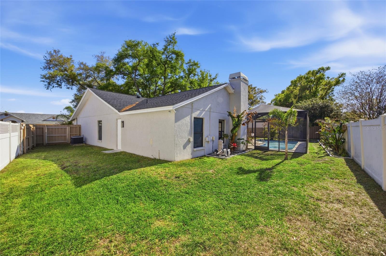 Image 32 of 40 For 2212 Lake Bay Way