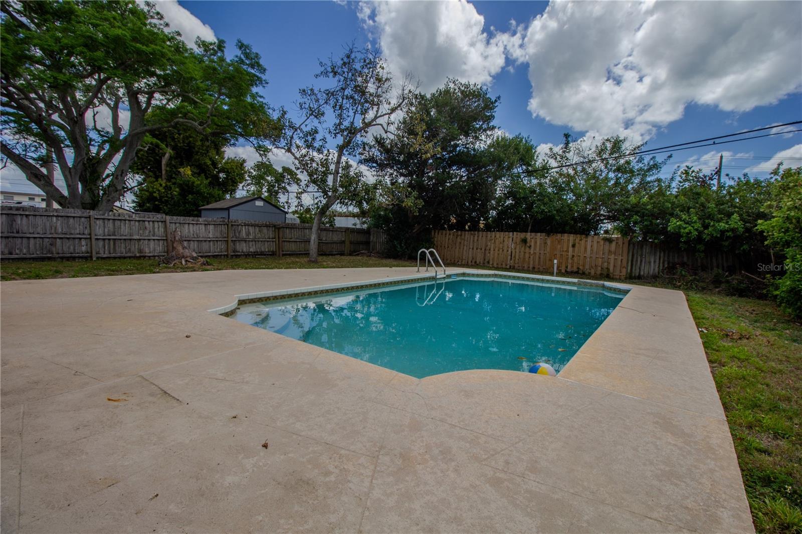 Image 21 of 24 For 10760 62nd Avenue