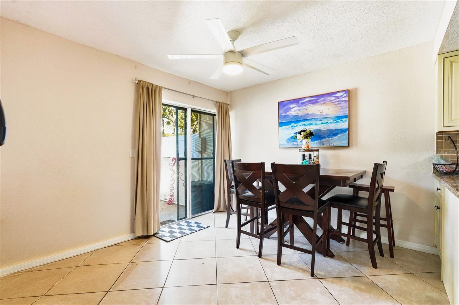 Listing photo id 12 for 7322 Stone Haven Court N 7322