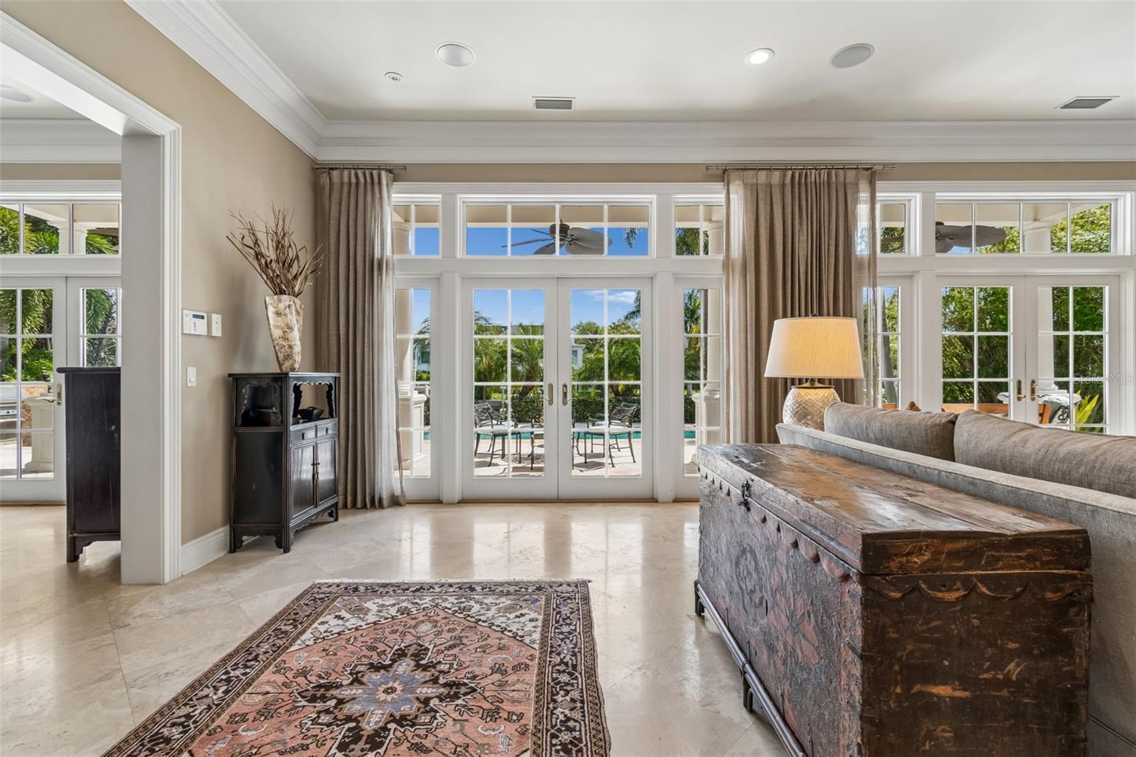 Listing photo id 18 for 4804 Culbreath Isles Road