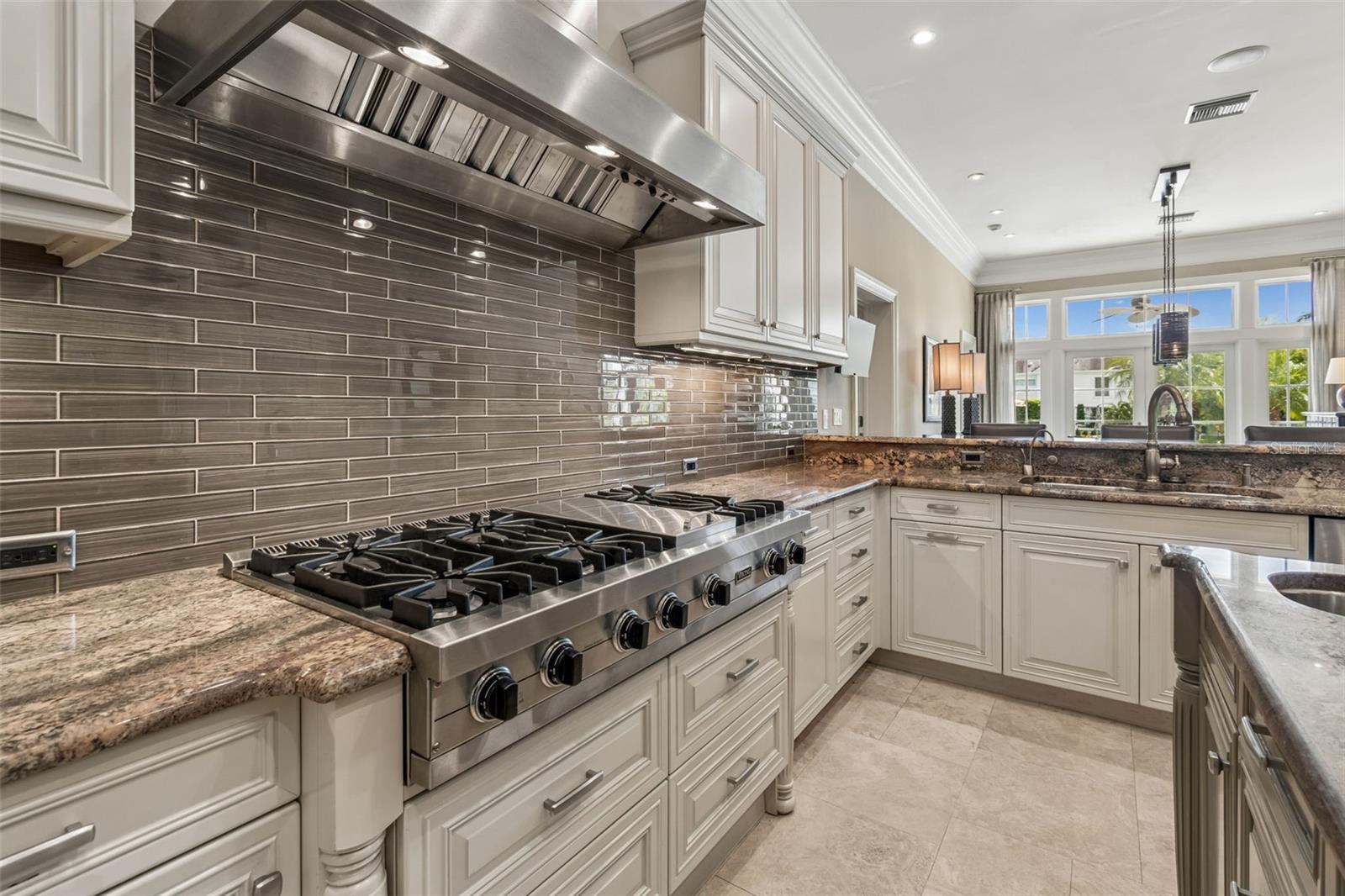 Listing photo id 22 for 4804 Culbreath Isles Road