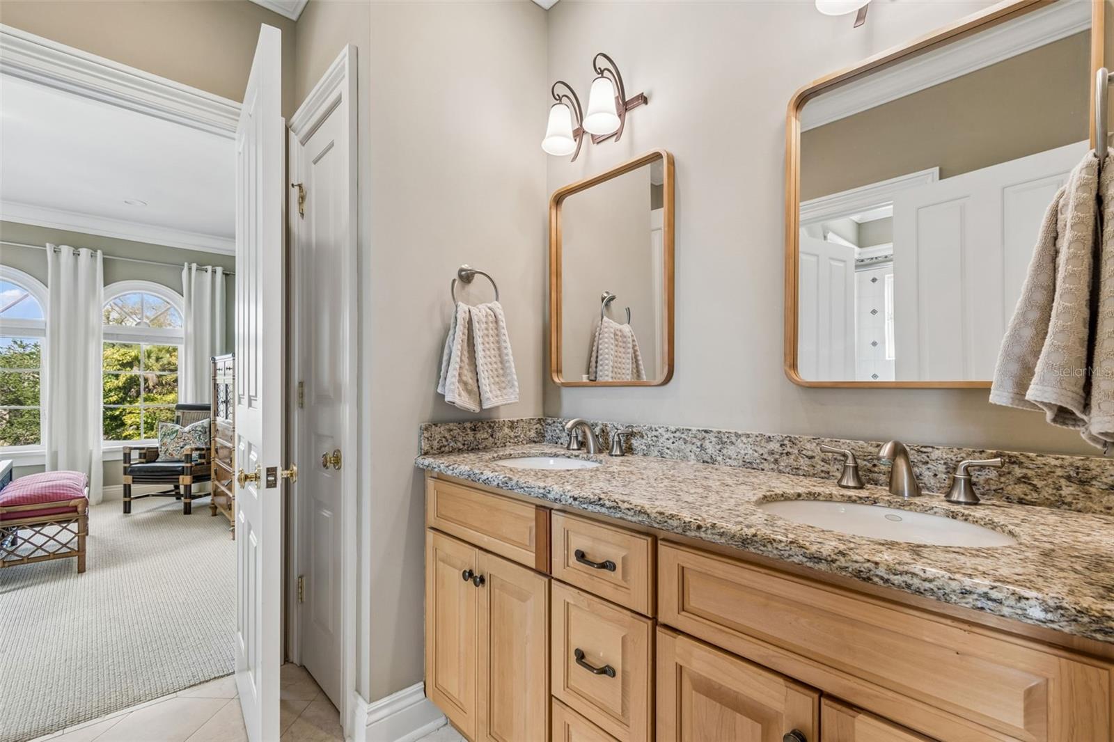 Listing photo id 38 for 4804 Culbreath Isles Road