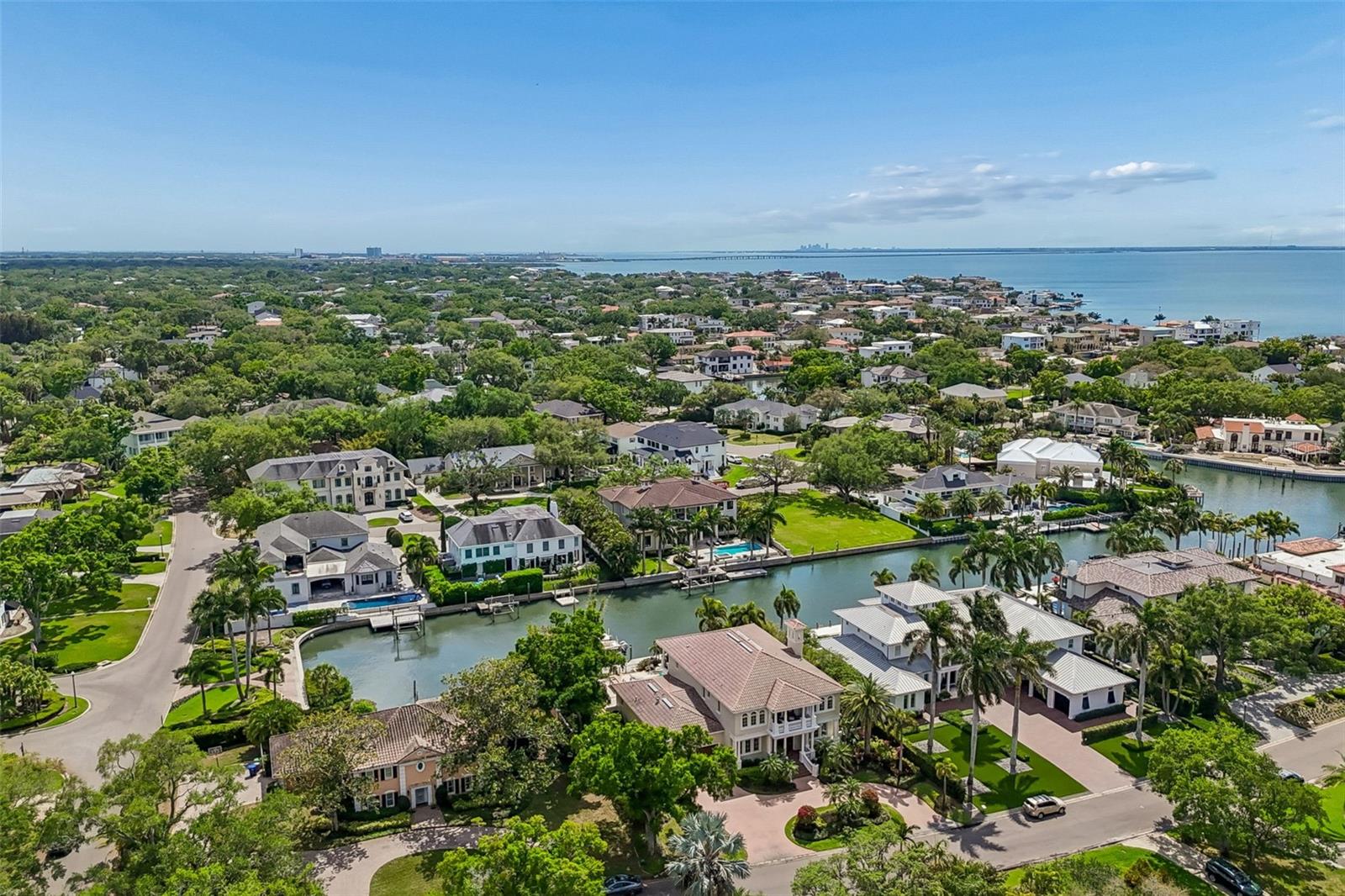 Listing photo id 60 for 4804 Culbreath Isles Road