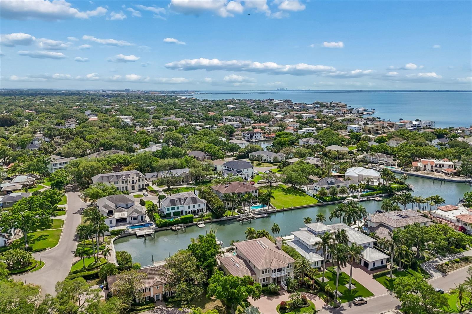 Listing photo id 62 for 4804 Culbreath Isles Road