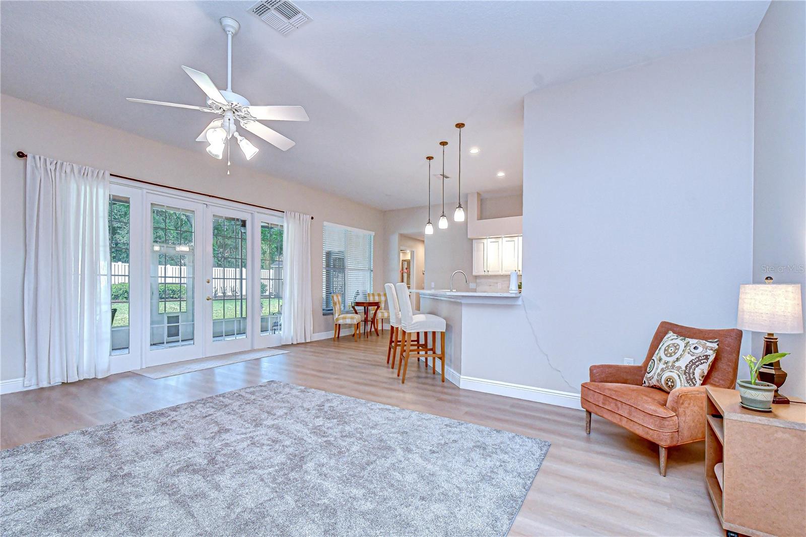 Listing photo id 9 for 3041 Colonial Ridge Drive