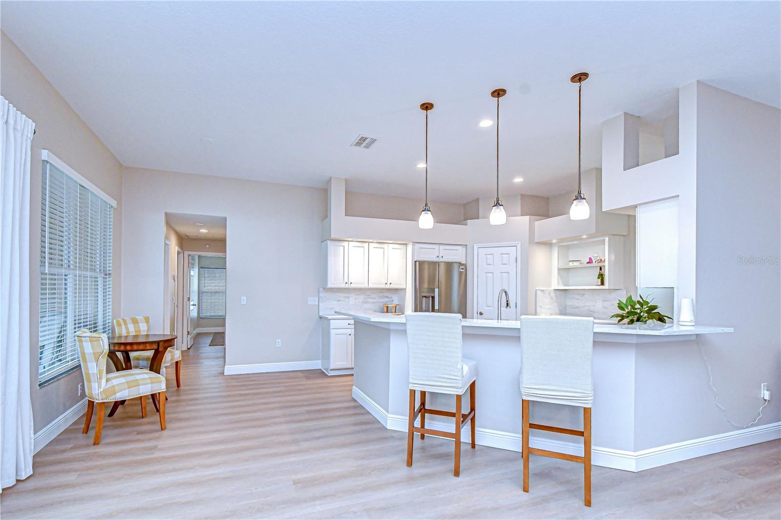 Listing photo id 10 for 3041 Colonial Ridge Drive