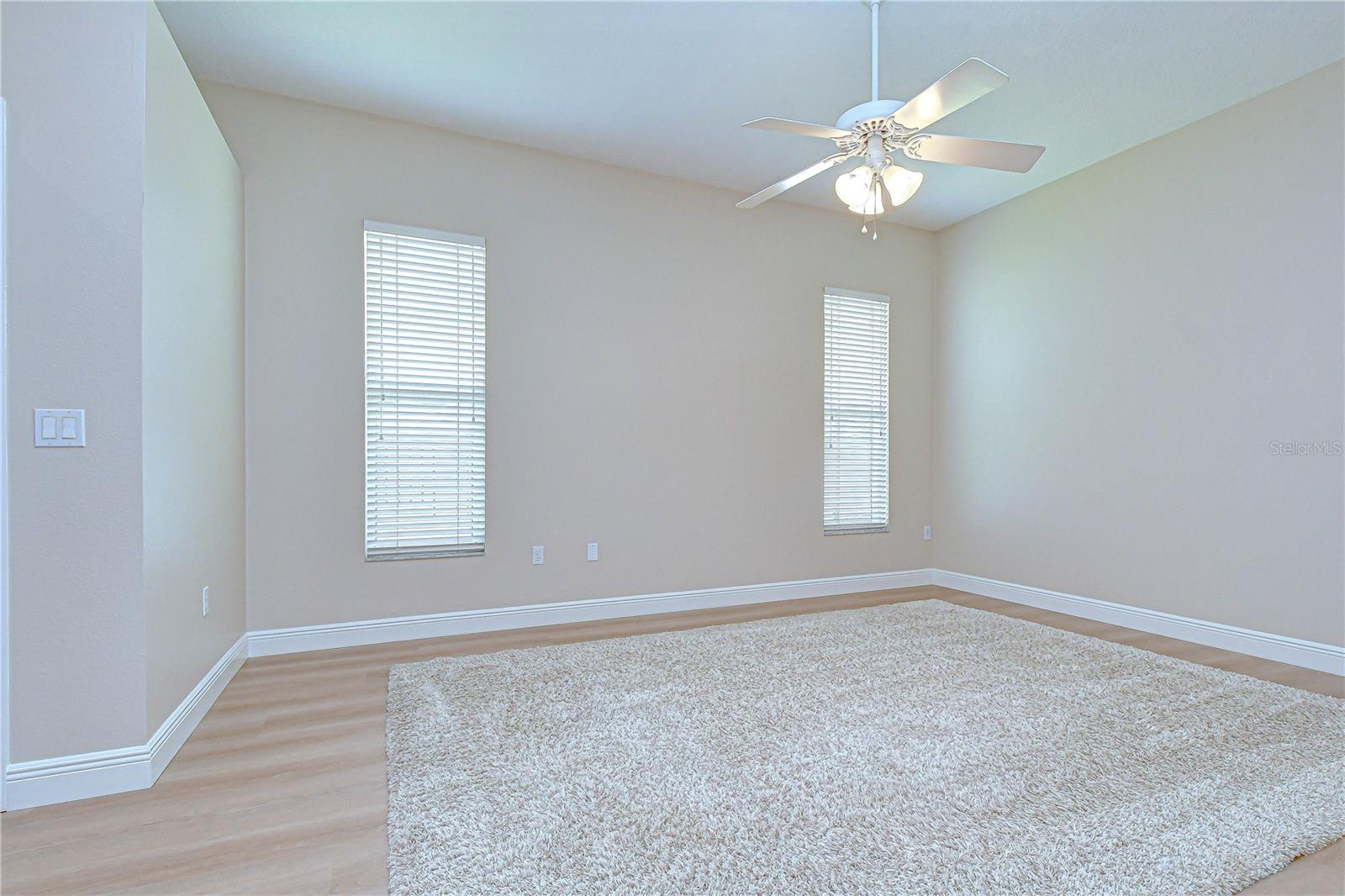 Listing photo id 16 for 3041 Colonial Ridge Drive