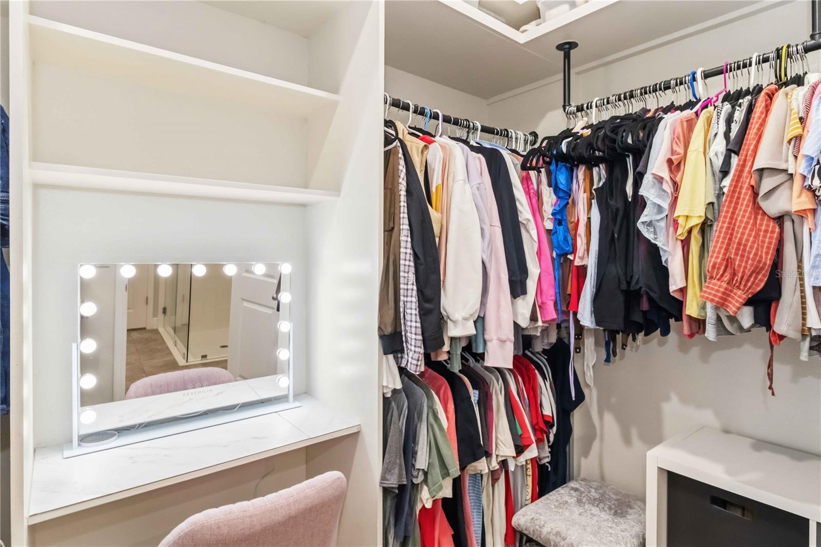 Listing photo id 14 for 11806 Bluegrass Field Court