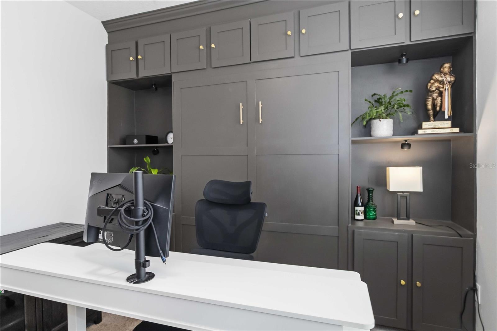 Listing photo id 17 for 11806 Bluegrass Field Court