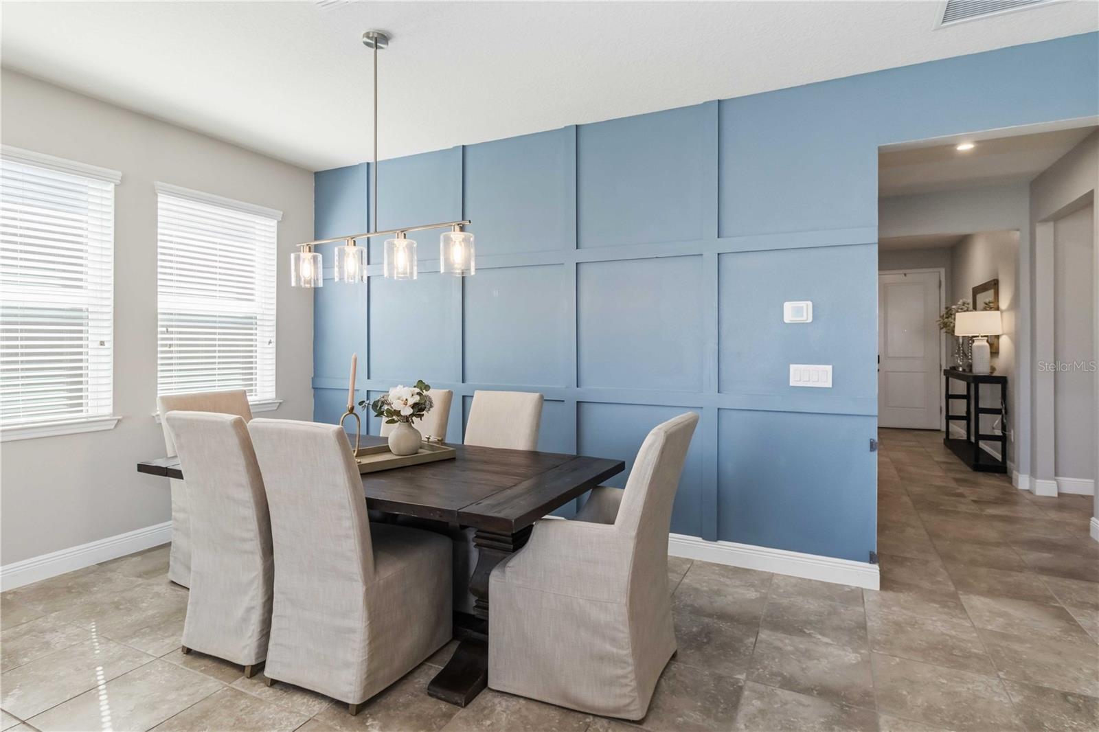 Listing photo id 3 for 11806 Bluegrass Field Court