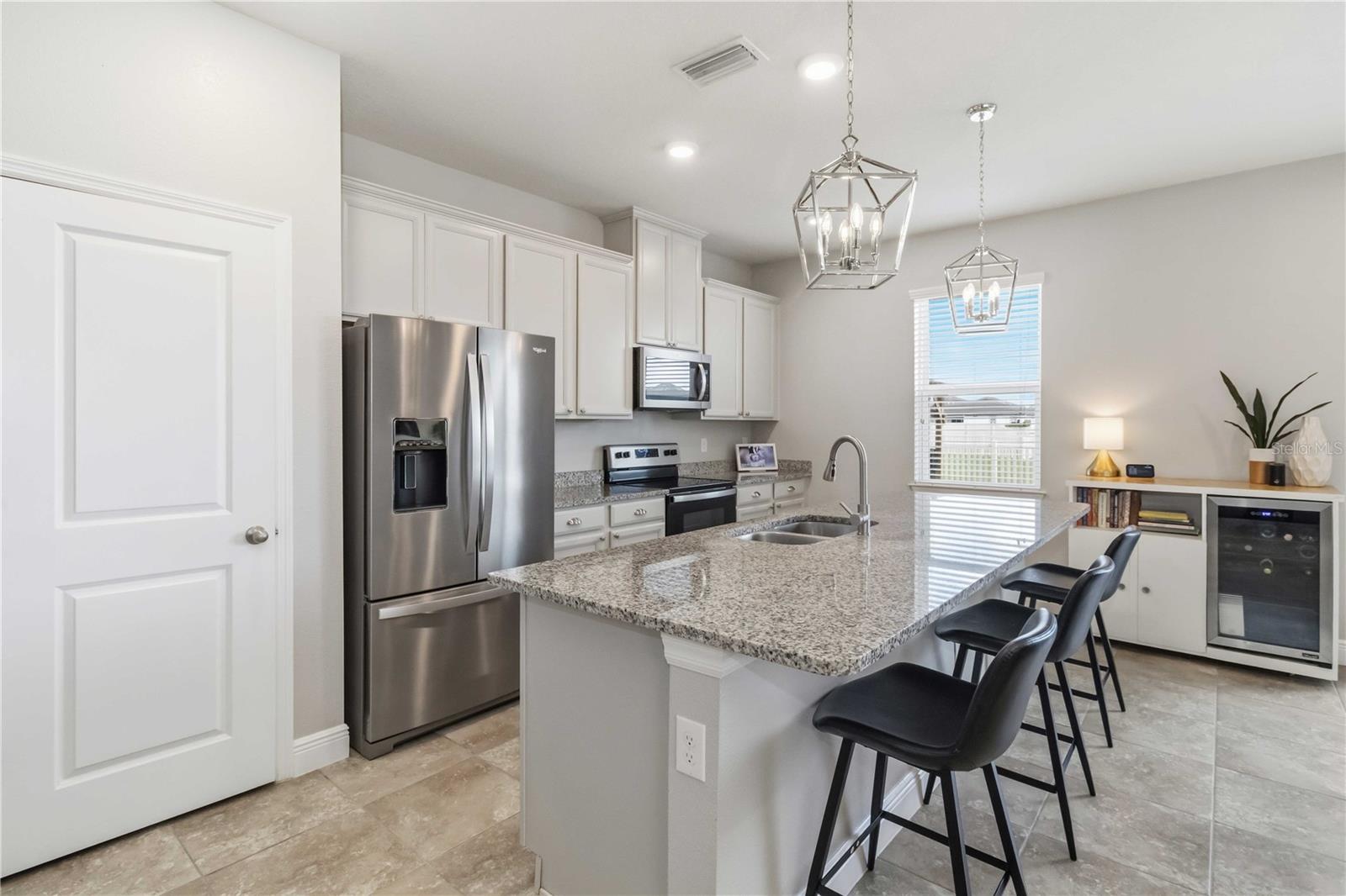 Listing photo id 6 for 11806 Bluegrass Field Court