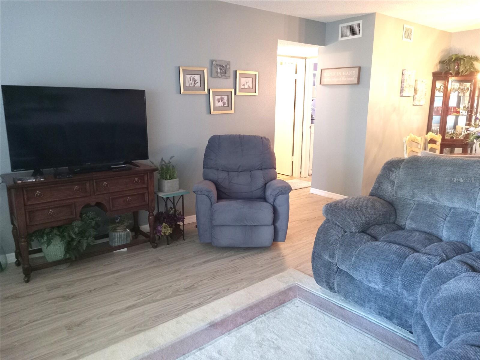 Image 7 of 57 For 2459 Franciscan Drive 37
