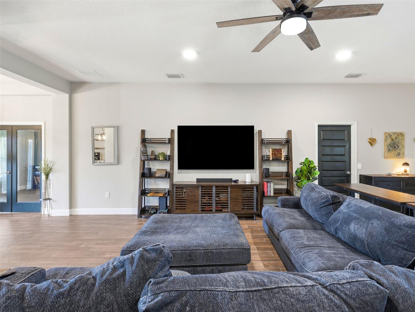 Image 13 of 46 For 13234 Summerfield Way