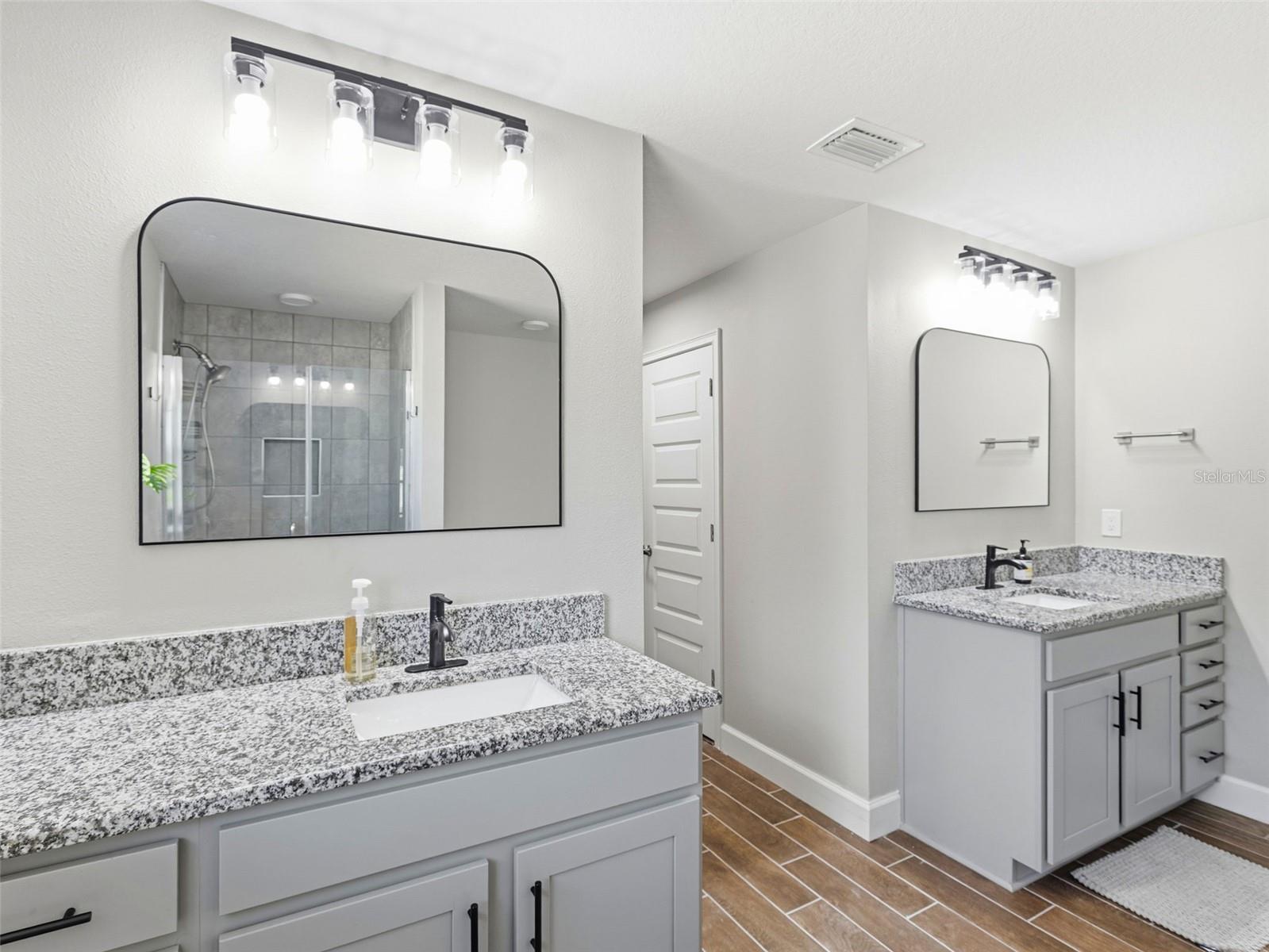 Image 23 of 46 For 13234 Summerfield Way