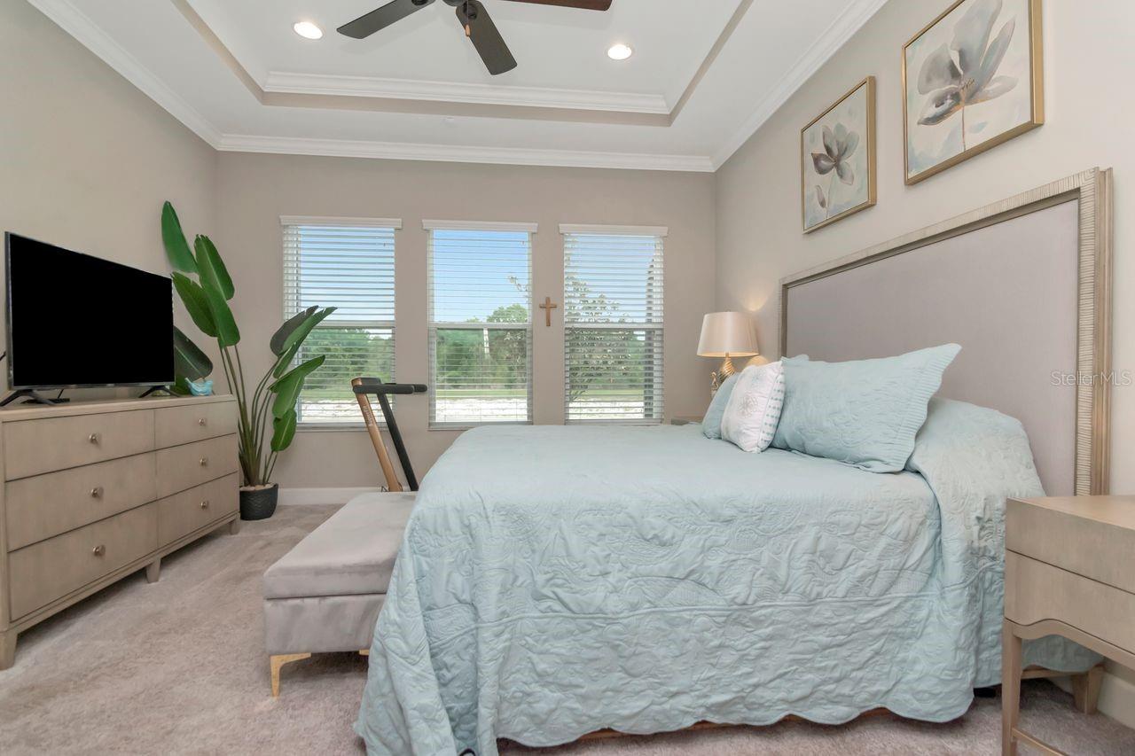 Listing photo id 21 for 4170 Barletta Court