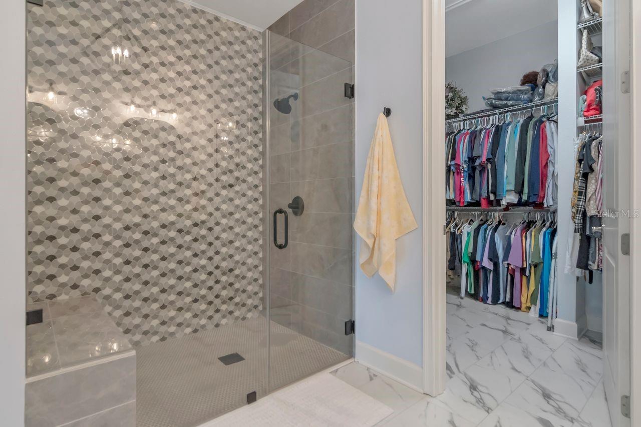 Listing photo id 24 for 4170 Barletta Court