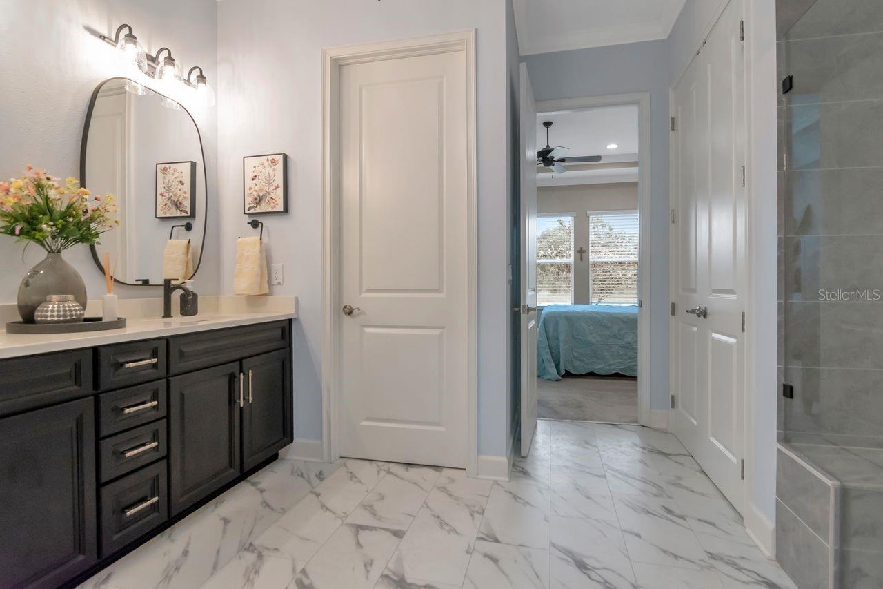 Listing photo id 27 for 4170 Barletta Court