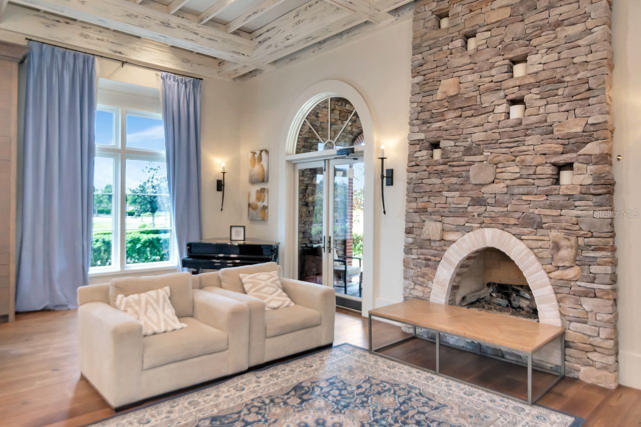 Listing photo id 39 for 4170 Barletta Court