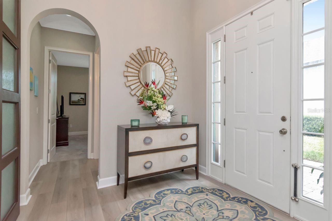 Listing photo id 3 for 4170 Barletta Court