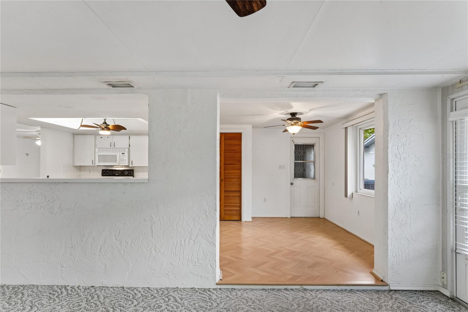 Image 11 of 38 For 3122 Bahia Avenue