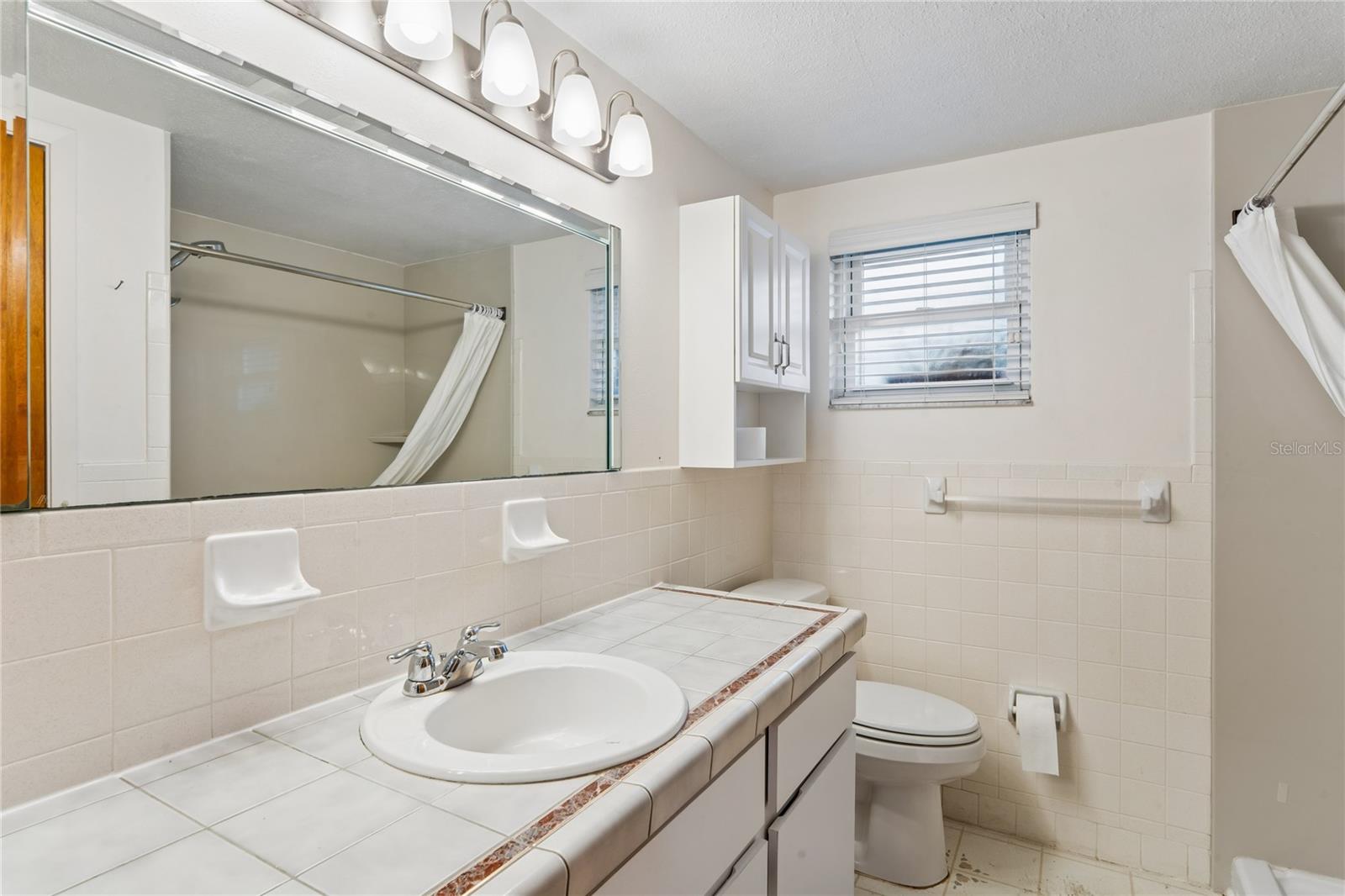 Image 30 of 38 For 3122 Bahia Avenue