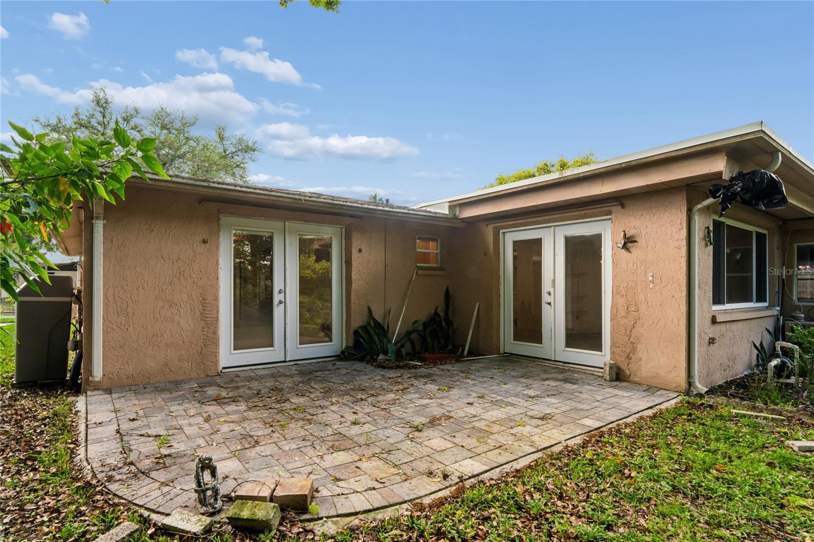 Image 33 of 38 For 3122 Bahia Avenue