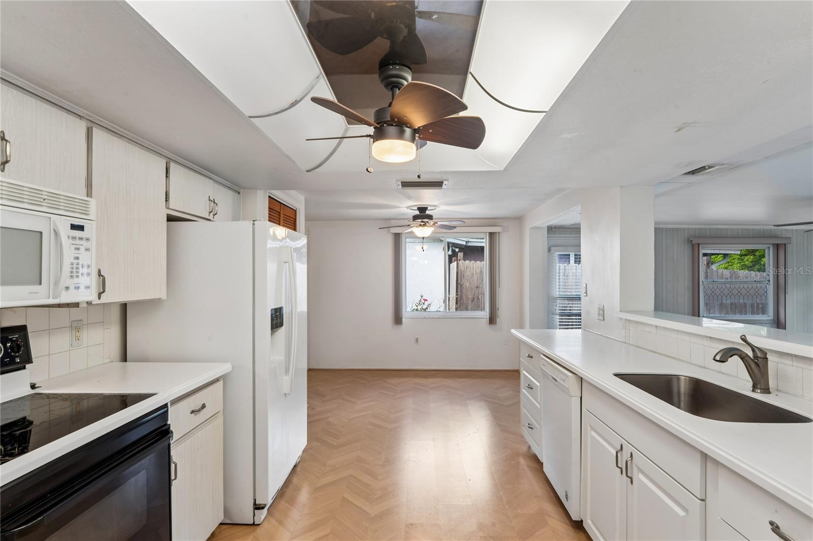 Image 8 of 38 For 3122 Bahia Avenue