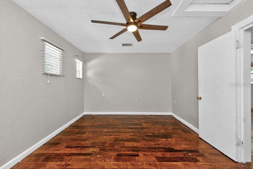 Image 13 of 48 For 5818 39th Street N