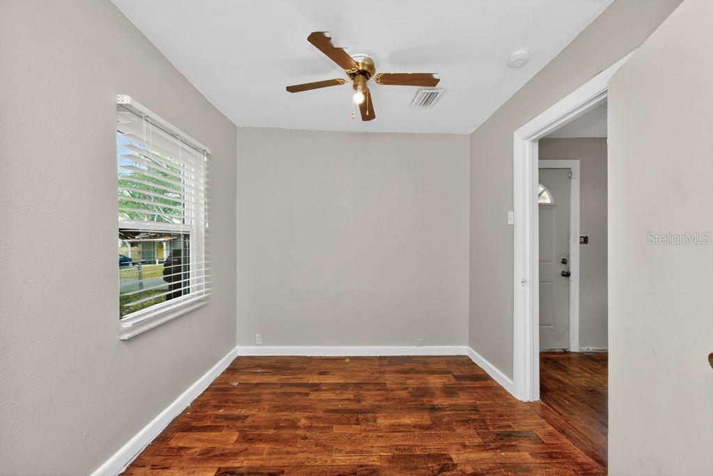 Image 17 of 48 For 5818 39th Street N