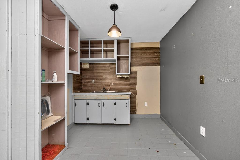 Image 25 of 48 For 5818 39th Street N