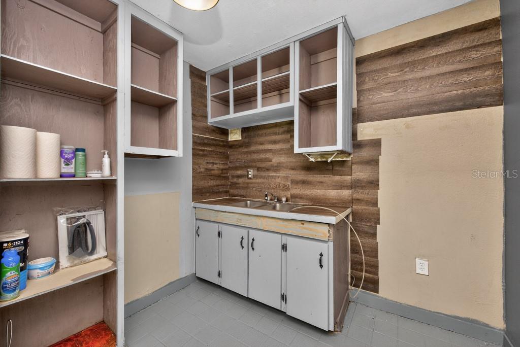 Image 26 of 48 For 5818 39th Street N