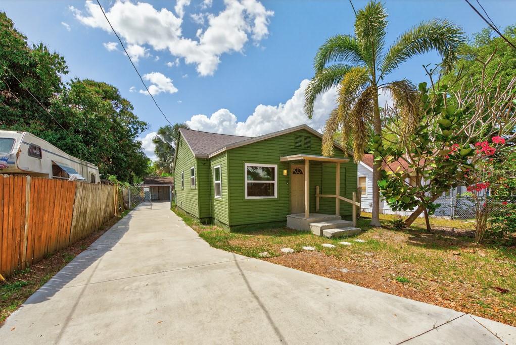 Image 39 of 48 For 5818 39th Street N