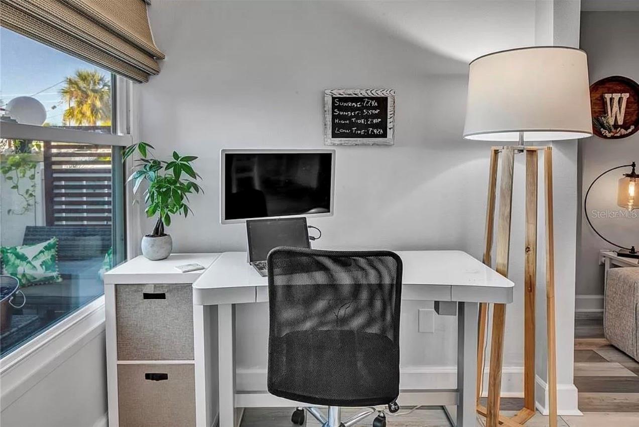 Image 12 of 32 For 661 Poinsettia Avenue 104