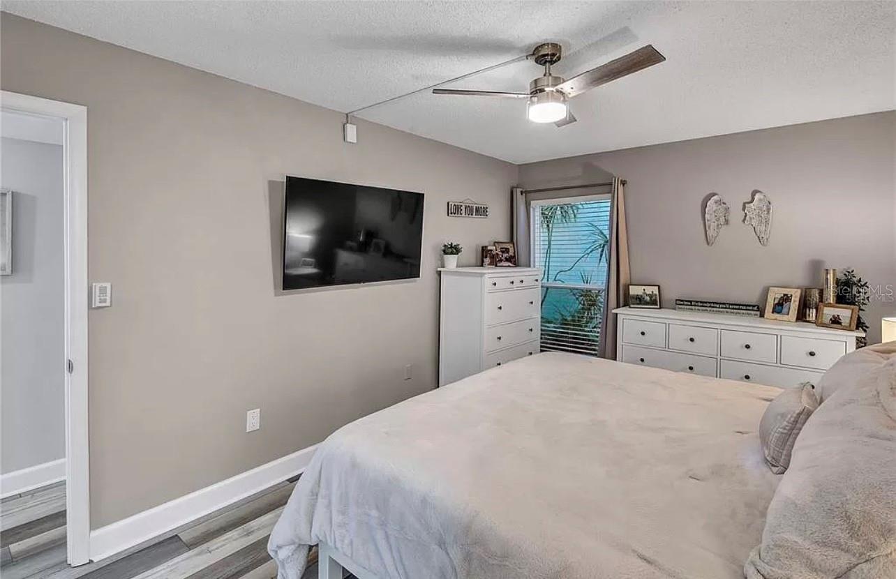 Image 15 of 32 For 661 Poinsettia Avenue 104