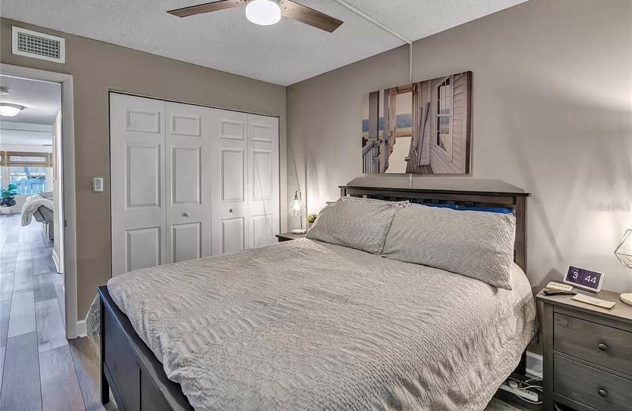 Image 19 of 32 For 661 Poinsettia Avenue 104