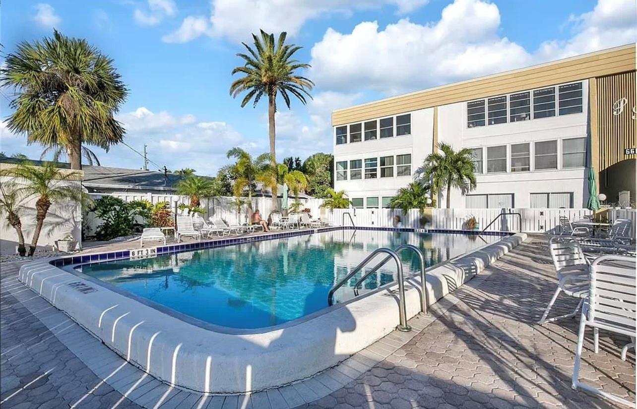 Image 22 of 32 For 661 Poinsettia Avenue 104